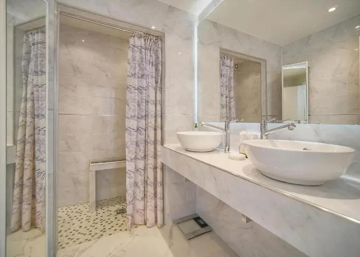 Sunset & Sea Κάννες